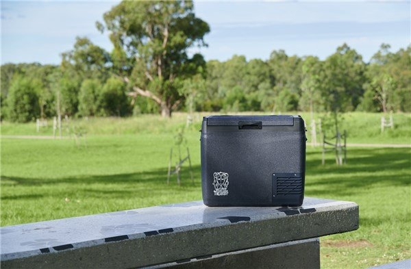 Brass Monkey Portable Fridge/Freezer CFR50 50L 12/24V DC