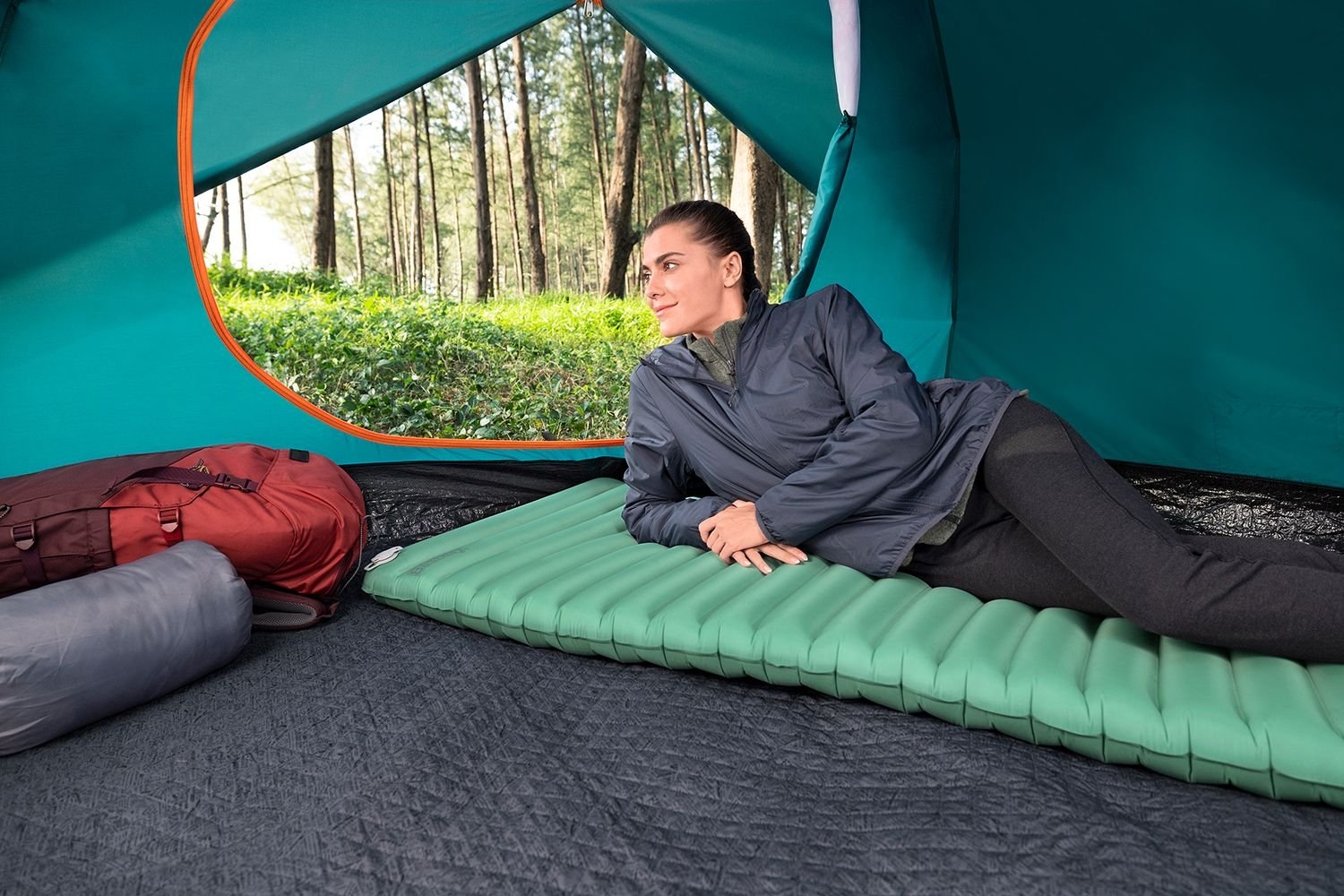 Bestway AdventuRest Insulated Rectangular Sleeping Mattress Large incl Pump