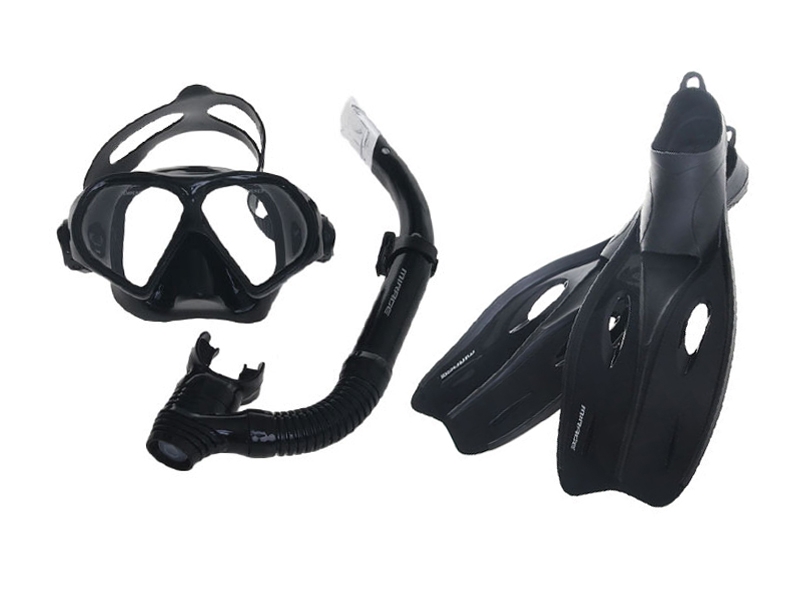 Mirage Challenger Adult Mask Snorkel and Fins Set