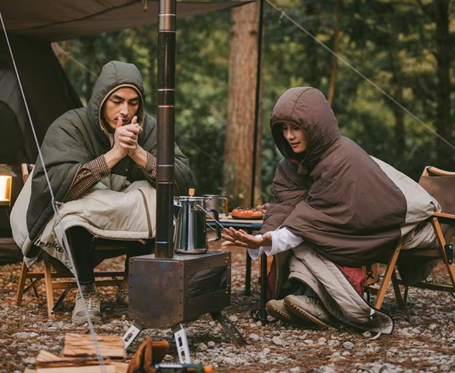 Naturehike Cloak Wearable Sleeping Bag Brown/Tan