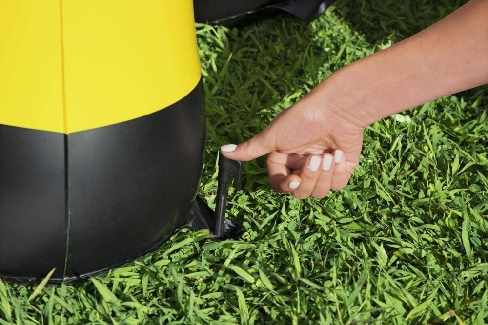 H2OGO! Jumbo Giraffe Inflatable Sprinkler 1.98m