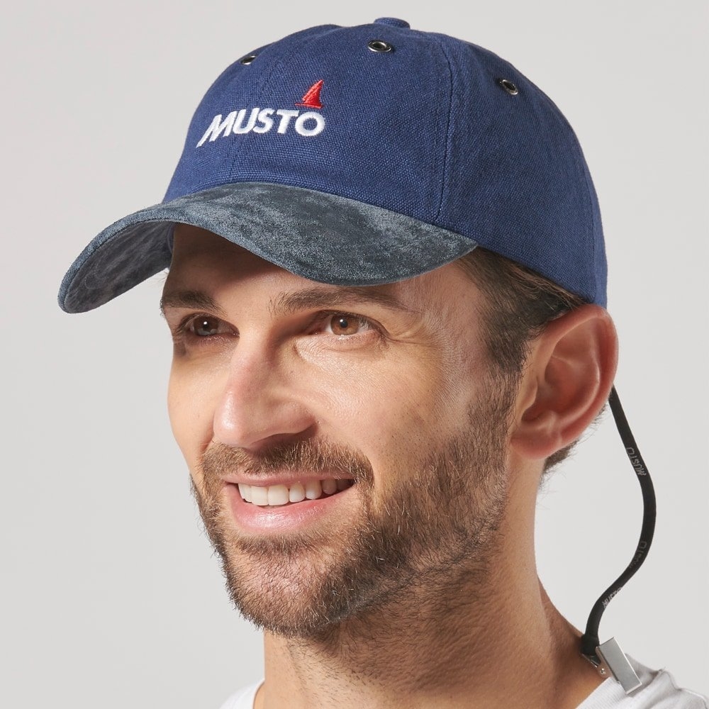 Musto Evolution Original Crew Cap Aruba Blue/Navy