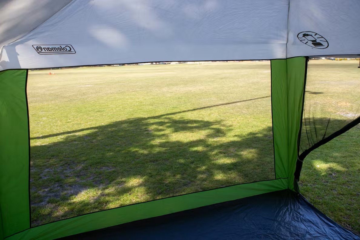 Coleman Instant Up Sun Shelter Including Screens Floor and Canopy 3x3m