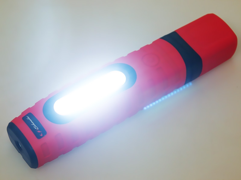 Schumacher SL137RU Cordless Rechargeable LED Work Light  600 Lumens