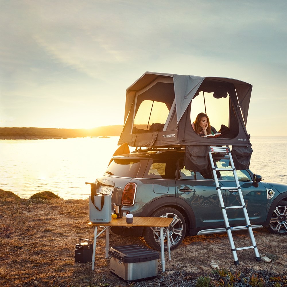Dometic TRT 140 AIR 300D Inflatable Rooftop Tent