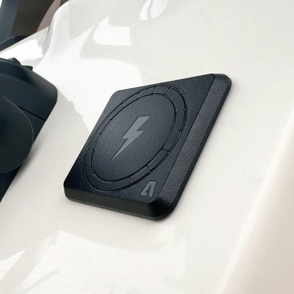 AquaAmp 800 Series 25W Small Footprint Surface Mount