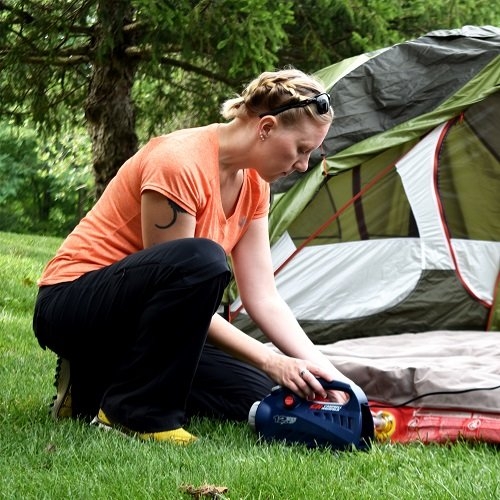 Campbell Hausfeld Inflator Electric Air Pump with LED Torch 12V 150PSI