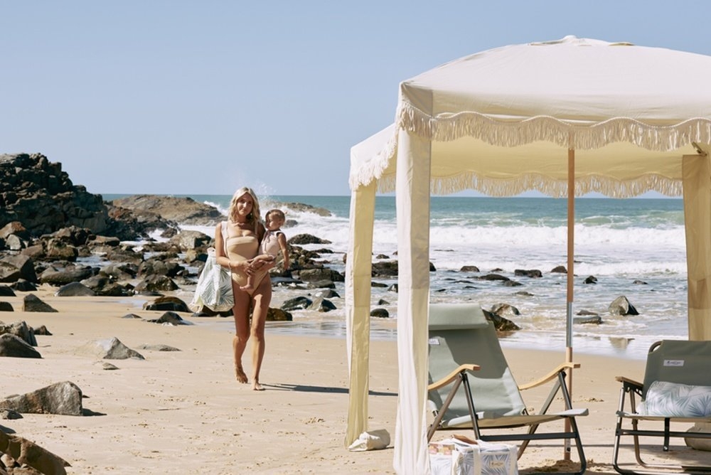 OZtrail High Back Folding Beach Chair White/Green