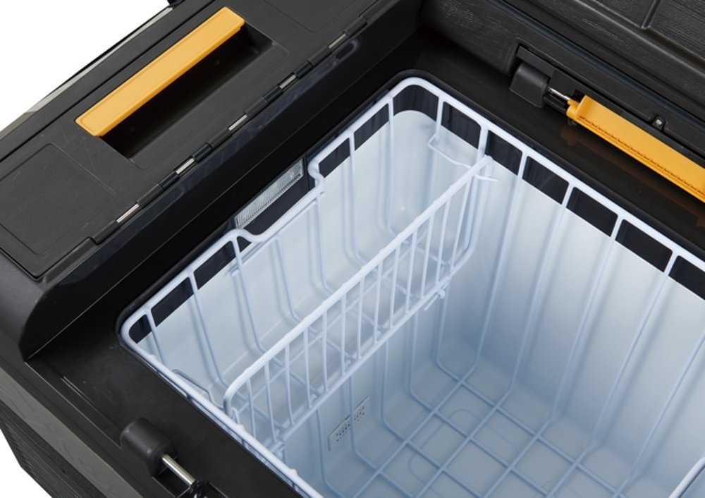 OZtrail Single Zone Lithium Fridge/Freezer 37L