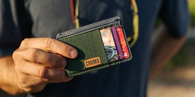 Chums Bandit Zip Wallet with ID Window Olive