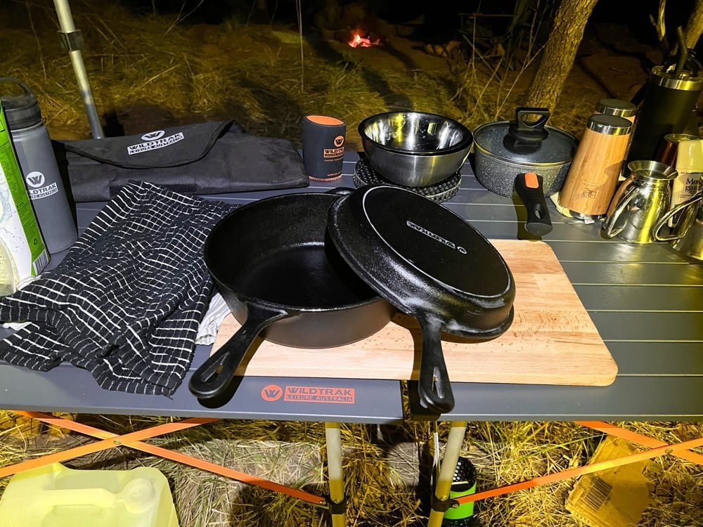 Wildtrak Pre-Seasoned Cast Iron Combo Cooker 3L