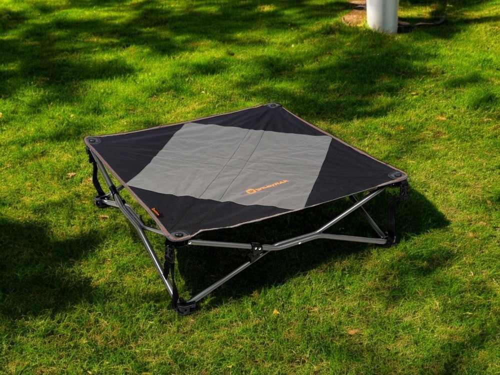 Wildtrak Deluxe Folding Pet Bed 60x60cm
