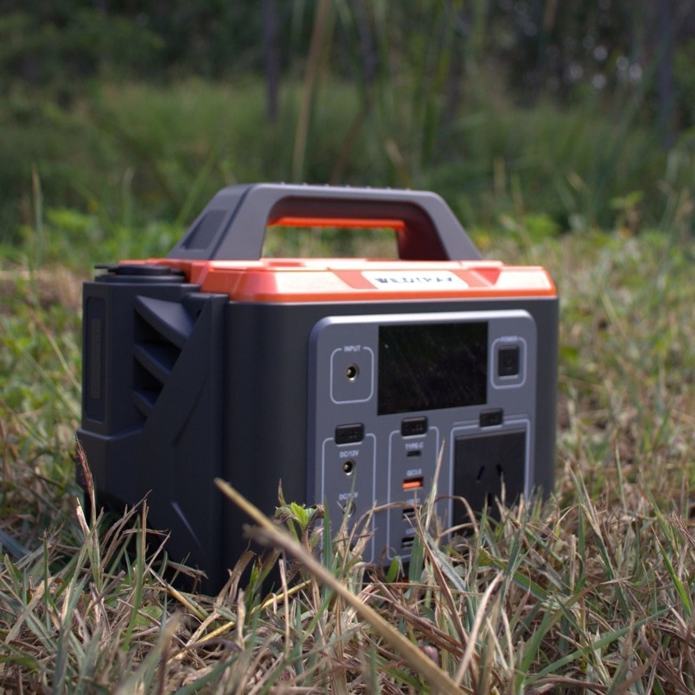 Wildtrak Power Tank Pro 300 Portable Power Station 23Ah Lithium-Ion Battery