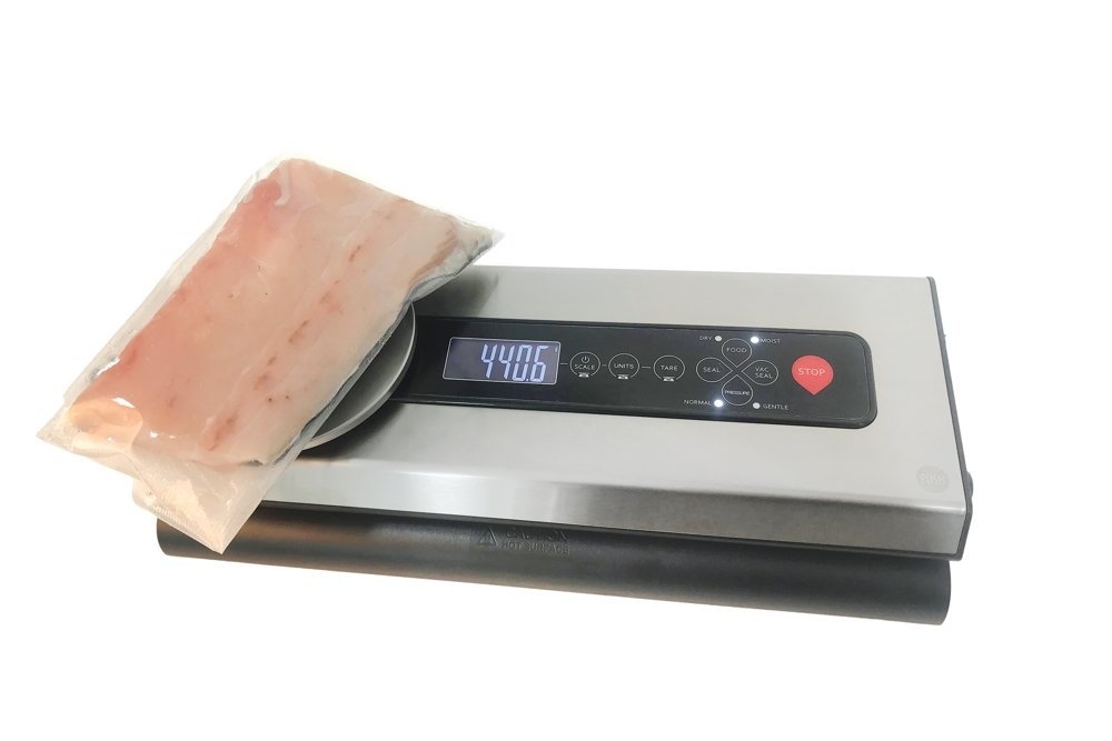 Wildtrak Deluxe Vacuum Sealer with Scale 12V/240V