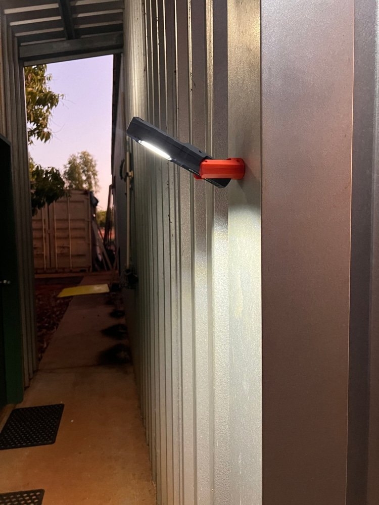 Wildtrak Rechargeable Handheld Work Light 600lm 4Ah