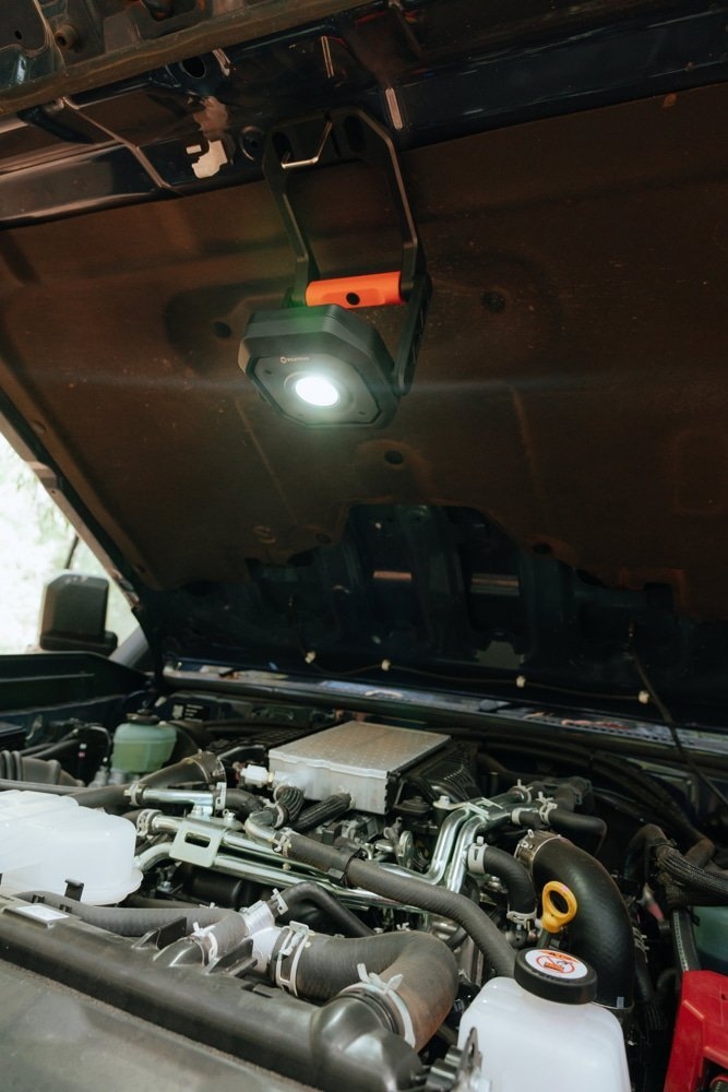 Wildtrak Rechargeable Work Floodlight with Power Bank 2000lm 4Ah