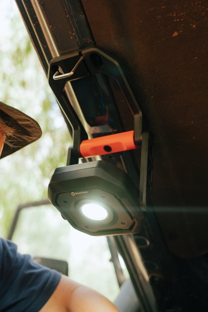 Wildtrak Rechargeable Work Floodlight with Power Bank 2000lm 4Ah