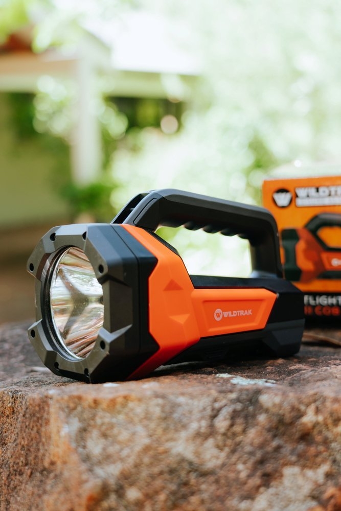 Wildtrak Rechargeable Spotlight with Flexi COB LED Light 1000LM 8Ah