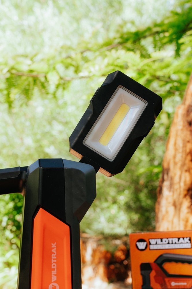 Wildtrak Rechargeable Spotlight with Flexi COB LED Light 1000LM 8Ah