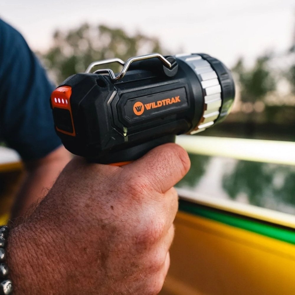 Wildtrak Rechargeable Handheld Croc Hunter Led Spotlight 1400 Lumens