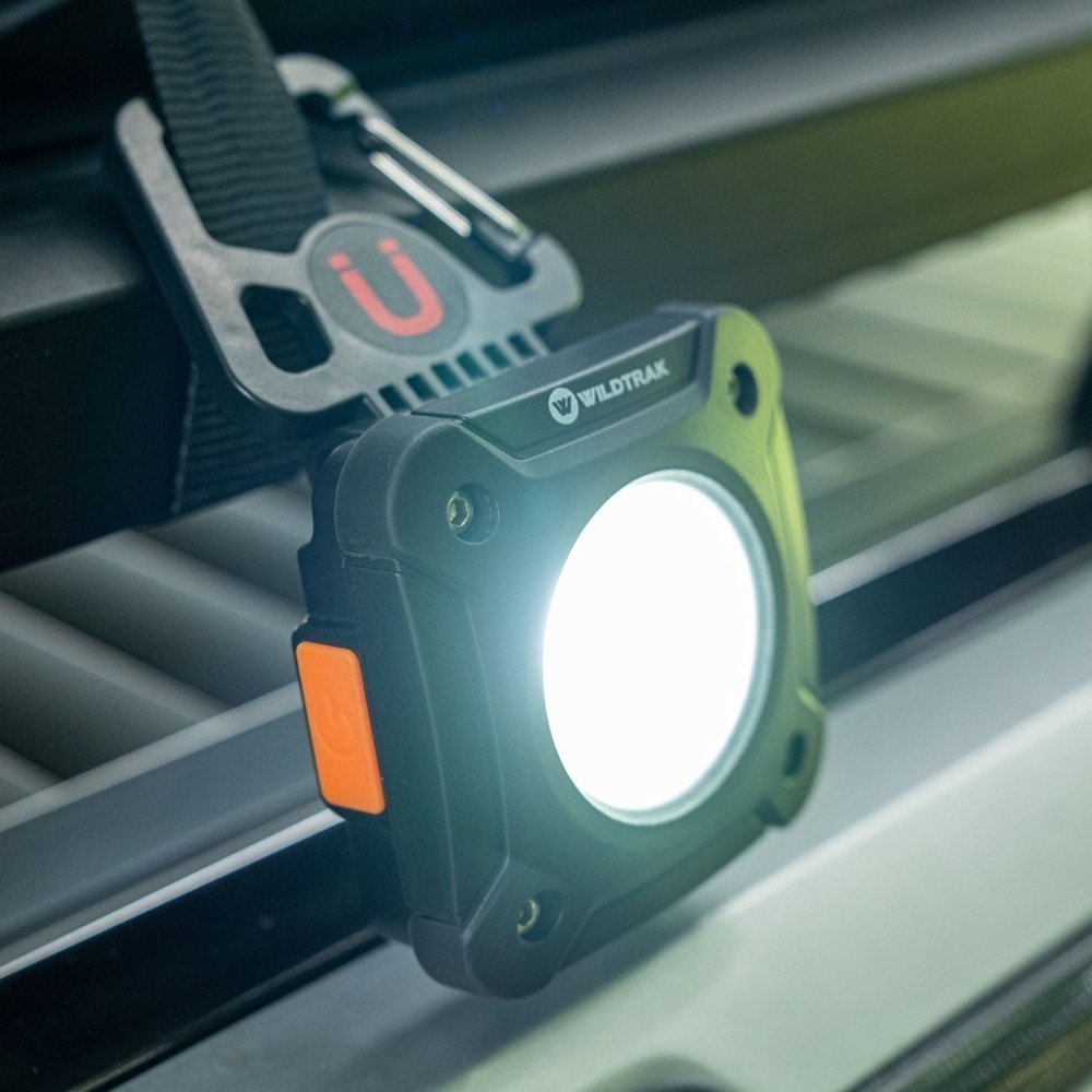 Wildtrak LED Magnetic Mini Work Light 1000 Lumens