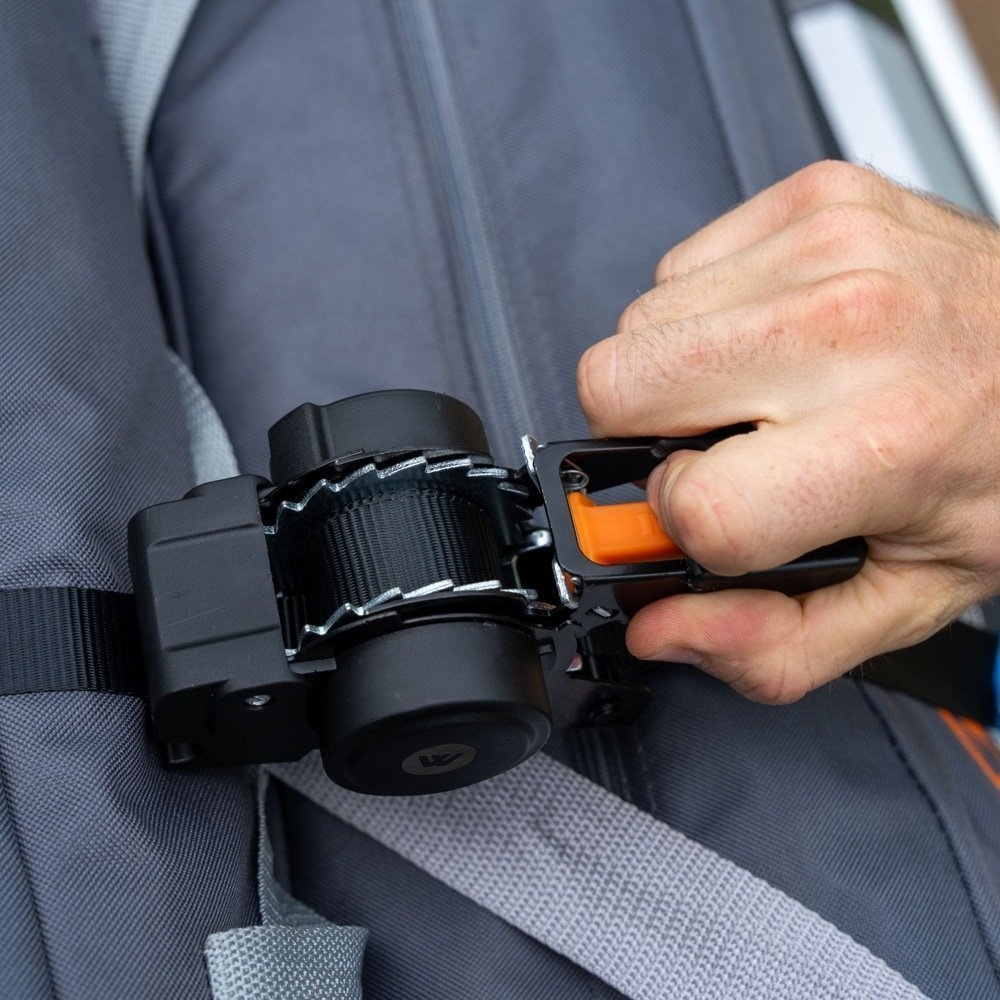 Wildtrak Heavy-Duty Retractable Ratchet Tie Down Strap 3.5m x 25mm Qty 2