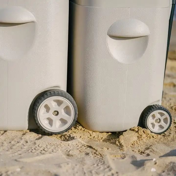 Naturehike 48H Antibacterial Chilly Bin Cooler with Wheels 28L Beige