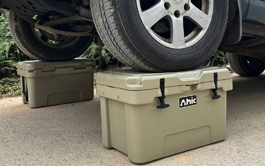 Heavy Duty Roto Chilly Bin Cooler Box 85L Tan