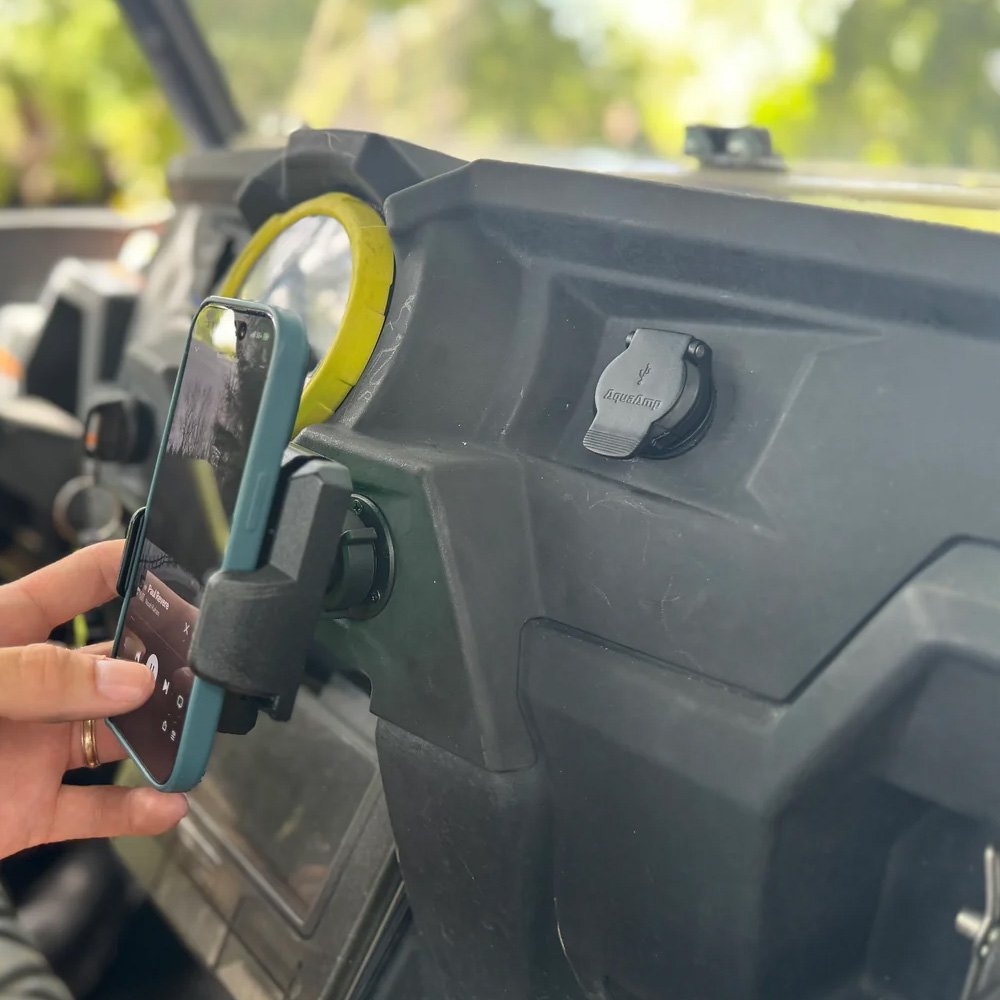 AquaAmp Waterproof Dual USB-A/C Smart Charger 6W/30W