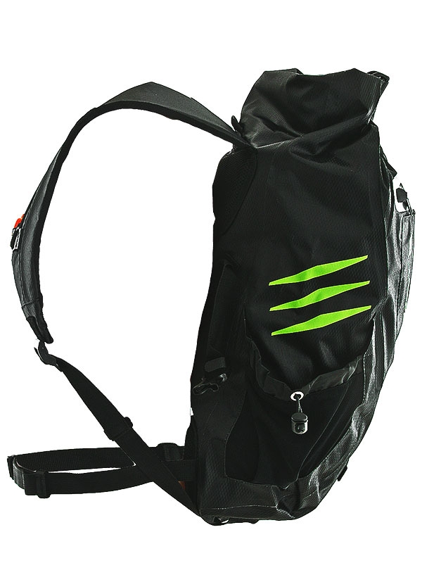 Aropec Upswell Waterproof Backpack 25L Black