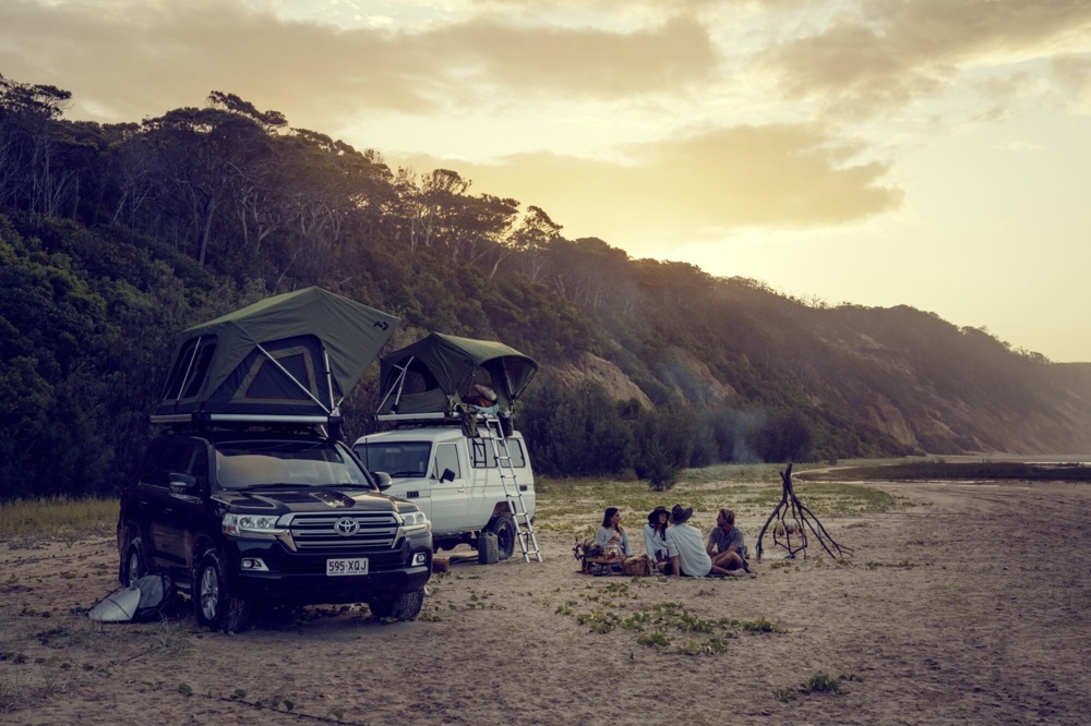 Dometic TRT120E 4WD Electric 2 Person Rooftop Tent 12V