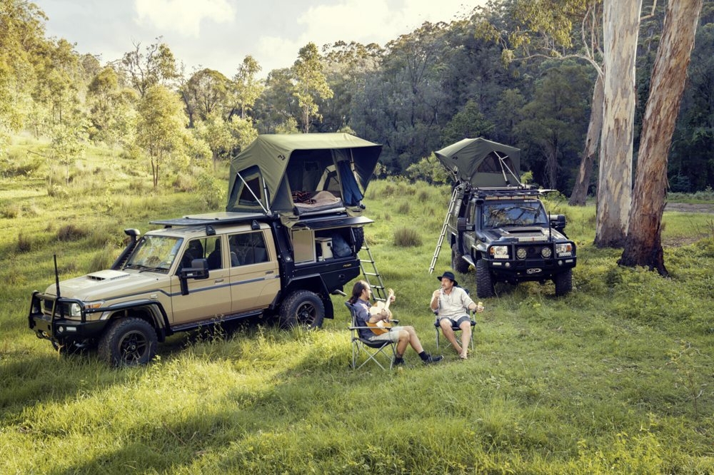 Dometic TRT140M 4WD 2 Person Rooftop Tent