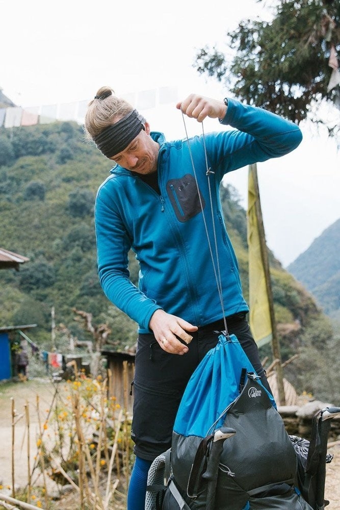 Lowe Alpine Cerro Torre Trekking Backpack 80:100L Black Medium/Large