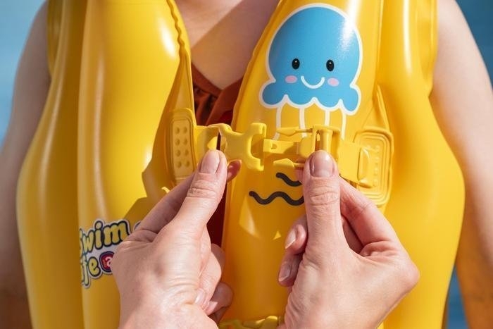 Bestway Swim Safe ABC Wondersplash Inflatable Swim Vest 3-6 Years