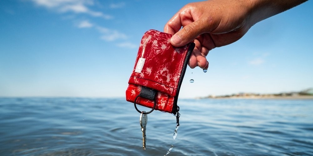 Chums Floating Marsupial Keyring Wallet