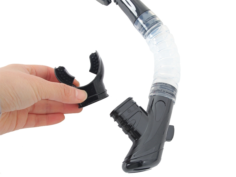 Narrow Standard Silicone Mouthpiece for Dive Regulators Black