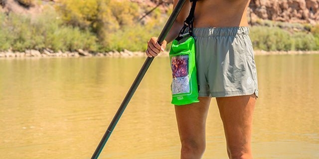 Chums High Water Phone and Tote Bag 2L
