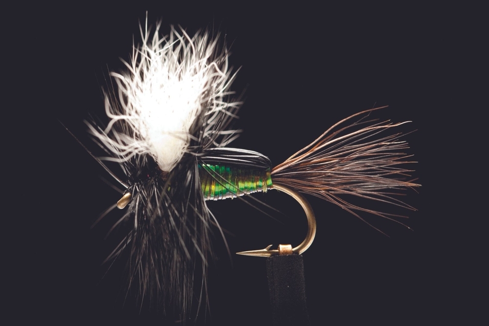 Manic Tackle Project Humpy Dry Fly Green Bottle #16