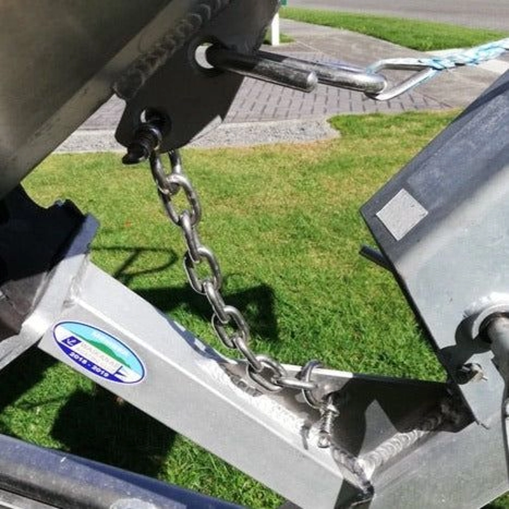 Snap-D 304 Stainless Steel Bow Shackle 10mm 1070kg Snap-D 304 Stainless Steel Bow Shackle 10mm 1070kg