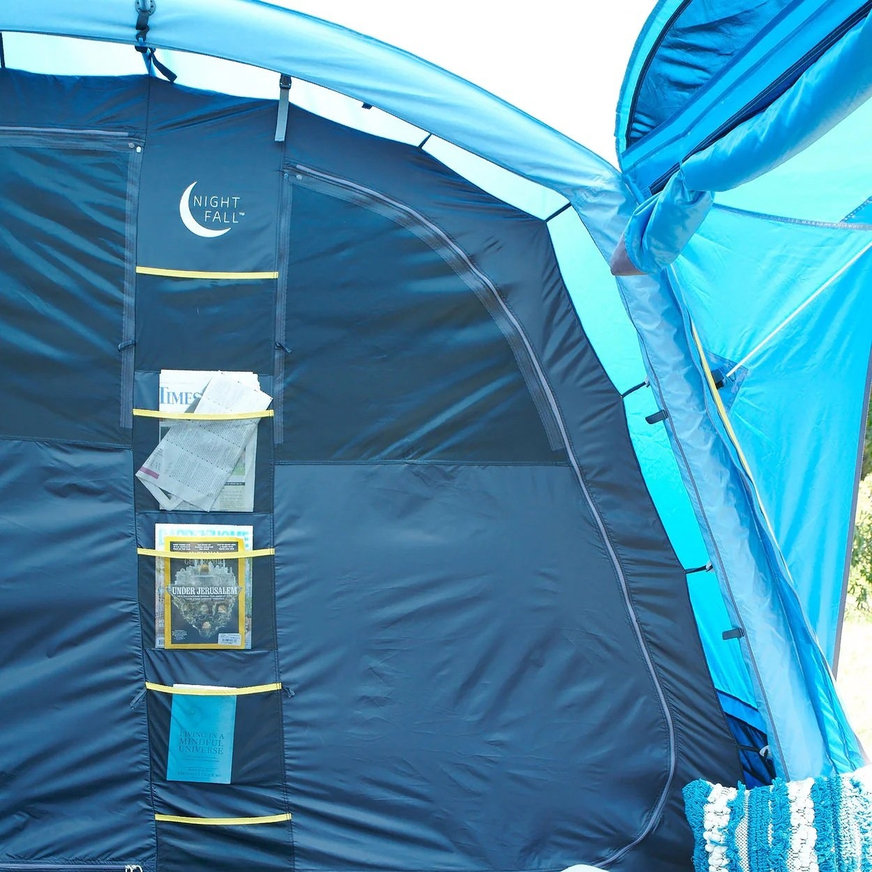 Hi-Gear Horizon 400 Eclipse Air Nightfall 4 Person Inflatable Air Tent