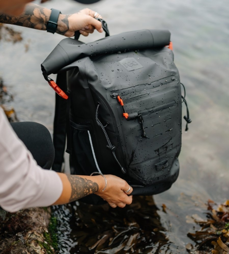 Red Paddle Co Adventure Waterproof Backpack 30L Obsidian Black