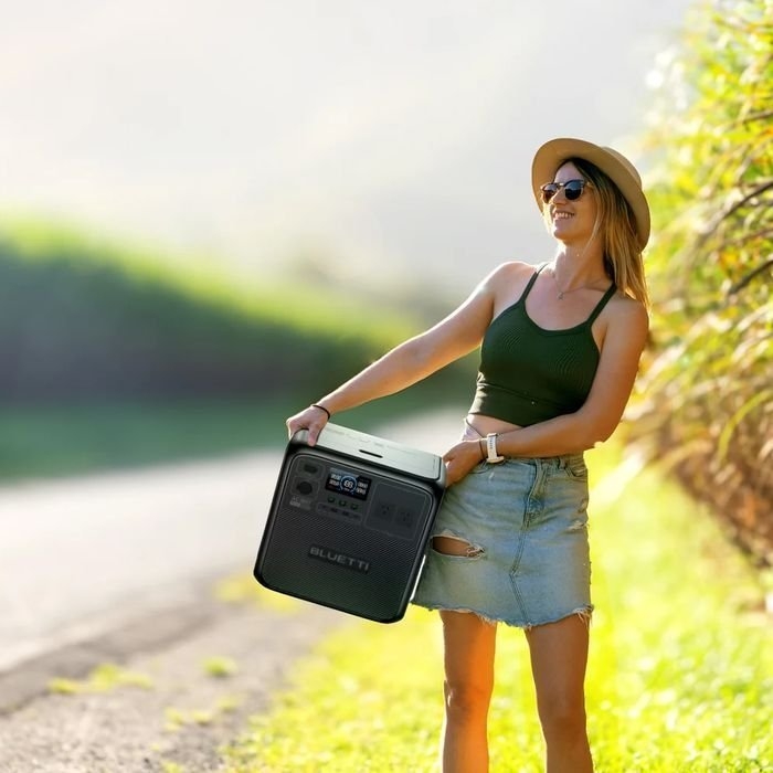 BLUETTI Swapsolar AC180T Portable Hotswap Battery Power Station 1800W