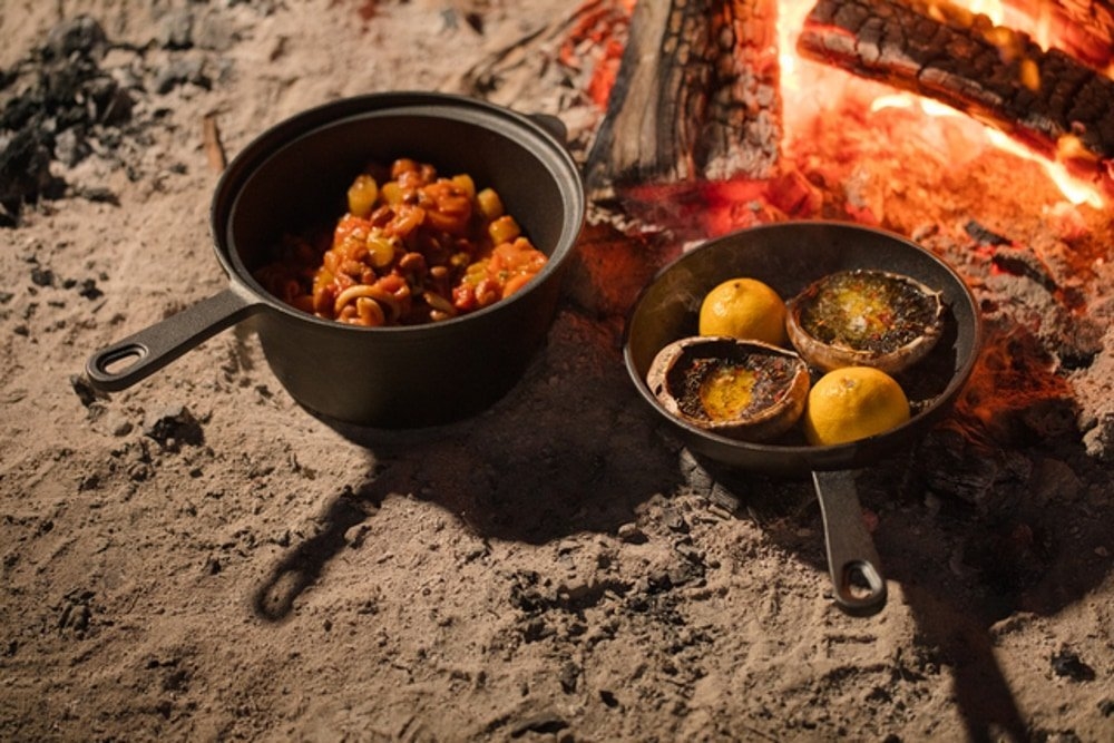 Campfire Saucepan with Skillet Lid 2.2L