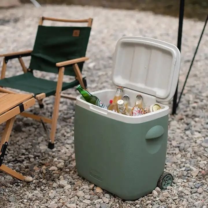 Naturehike Chilly Bin Cooler with Wheels 38L Green