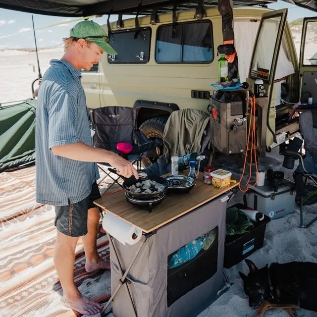 nomadiQ Portable 2-Burner Gas Camping Stove Black