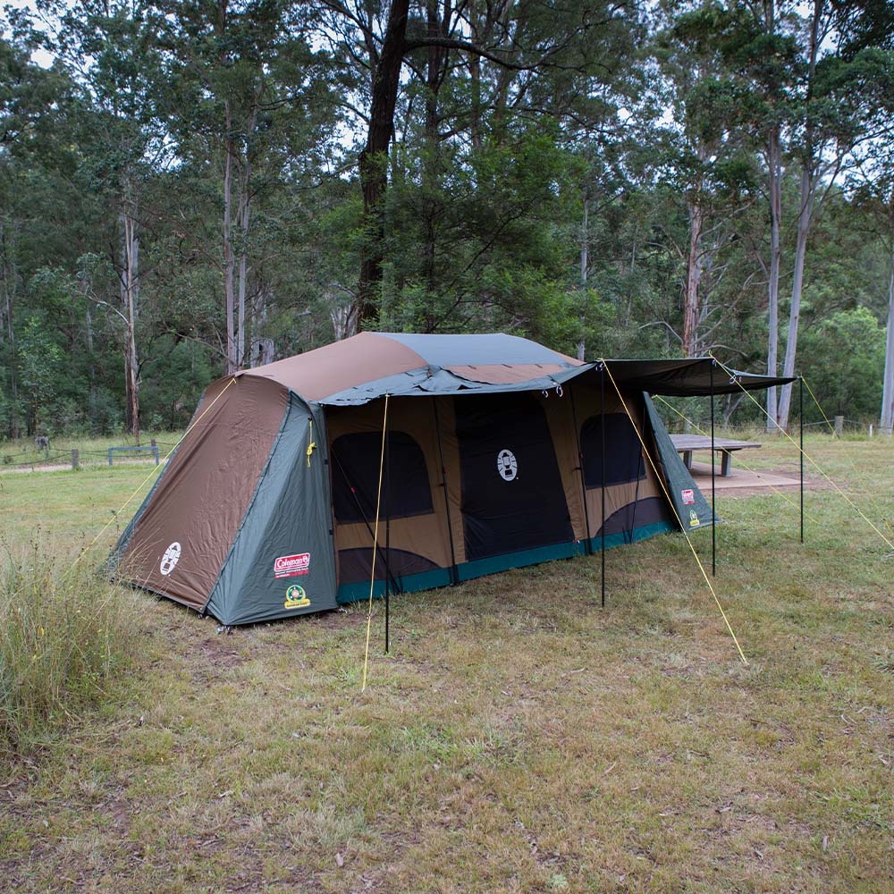 Coleman Instant Up Gold Northstar Dark Room 10 Person Tent with Light