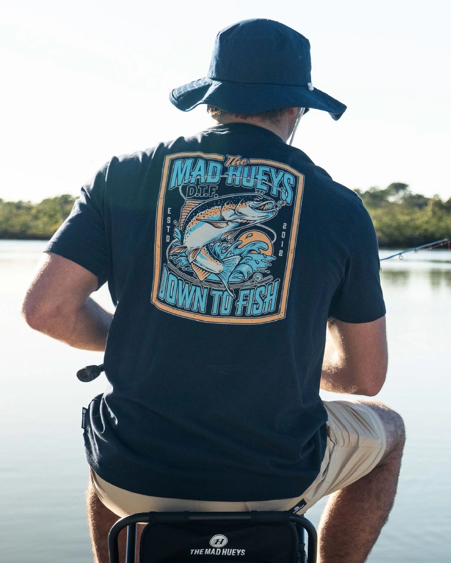 The Mad Hueys Down To Fish Mens T-Shirt Navy