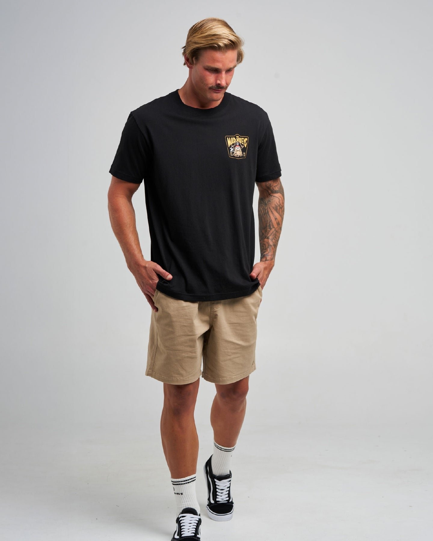 The Mad Hueys Plundering Booty Mens T-Shirt Black