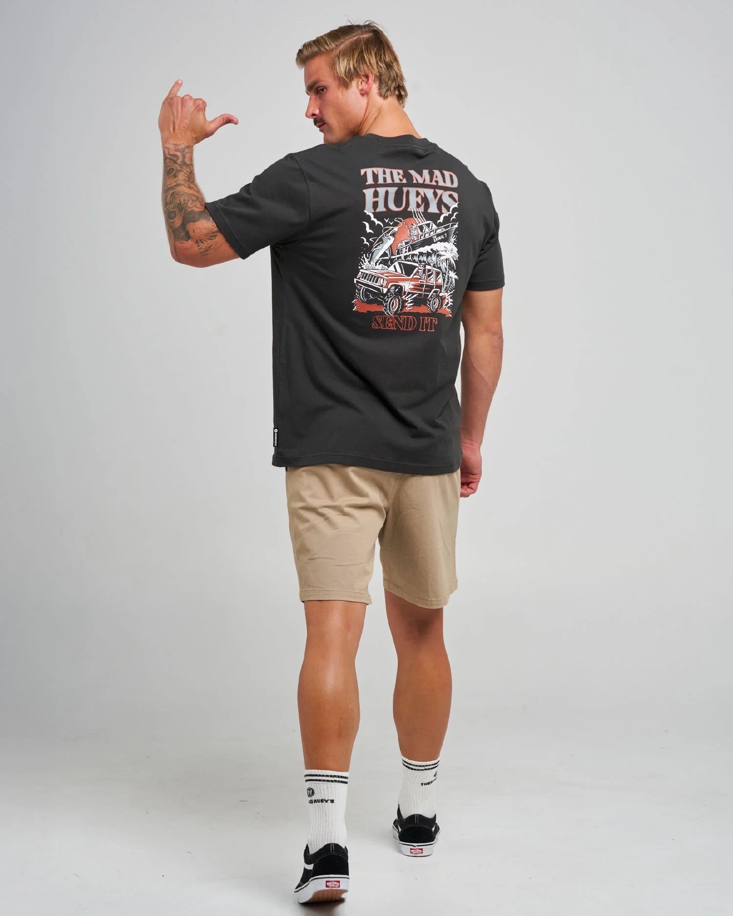 The Mad Hueys Send It Mens T-Shirt Vintage Black