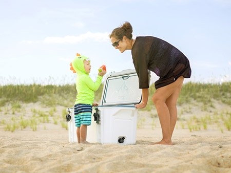 OtterBox Venture 65 Chilly Bin Cooler 61.5L White/Blue